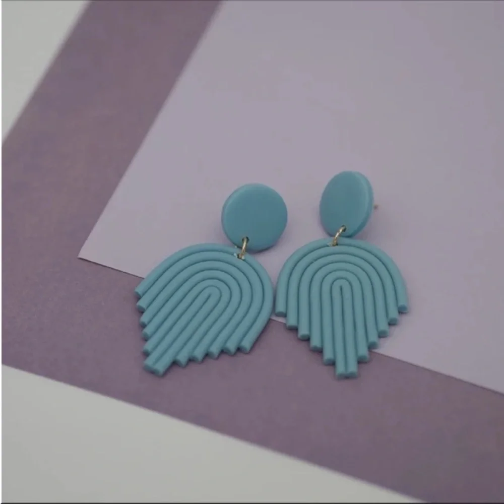 Trendy In Style Teal Tiffany Blue Boho bohemian New Clay 90s y2k Vintage